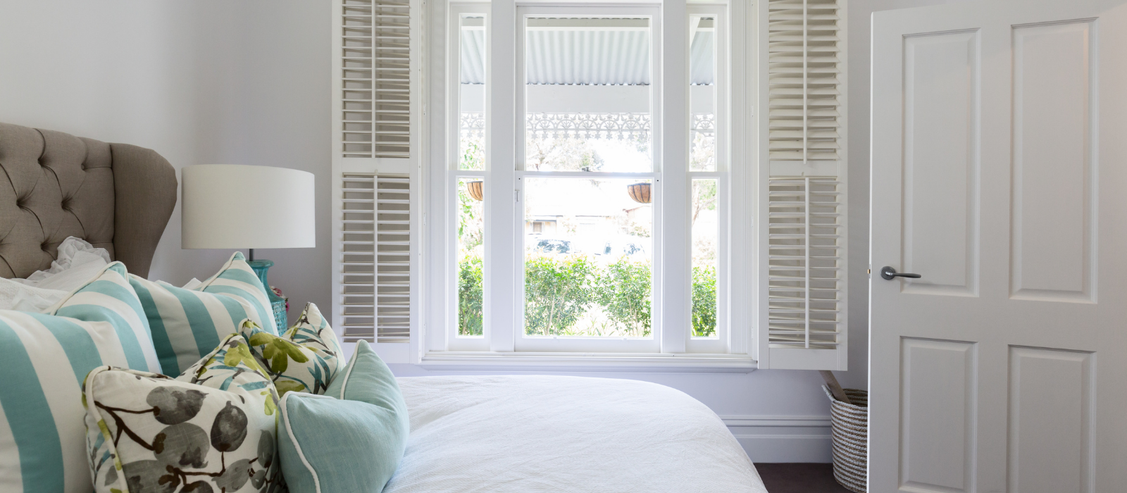 What is Hamptons Interior Design Style, Tips and Ideas to style a Hamptons Home 